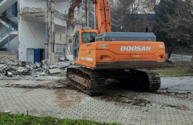 Ipari öntöde épület bontása